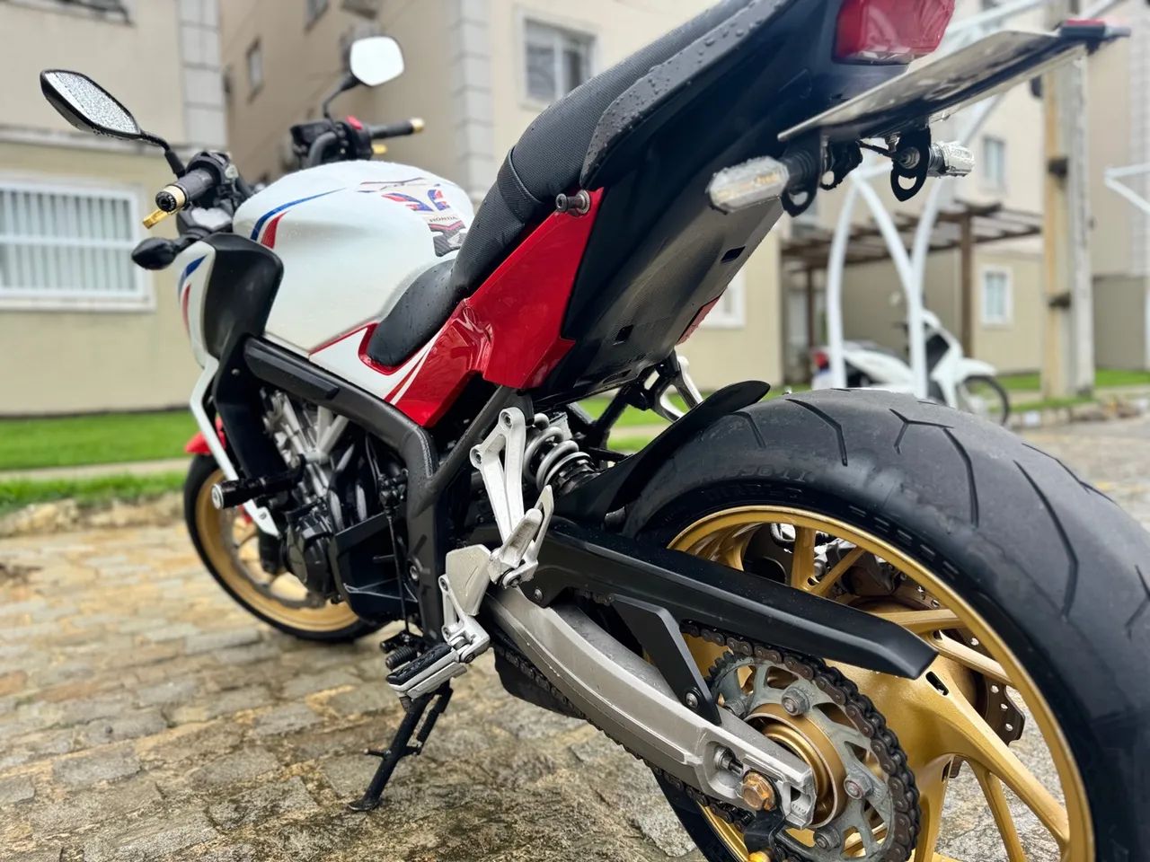 Honda CB650F - Pneus Novos e Revisada - Foto 2