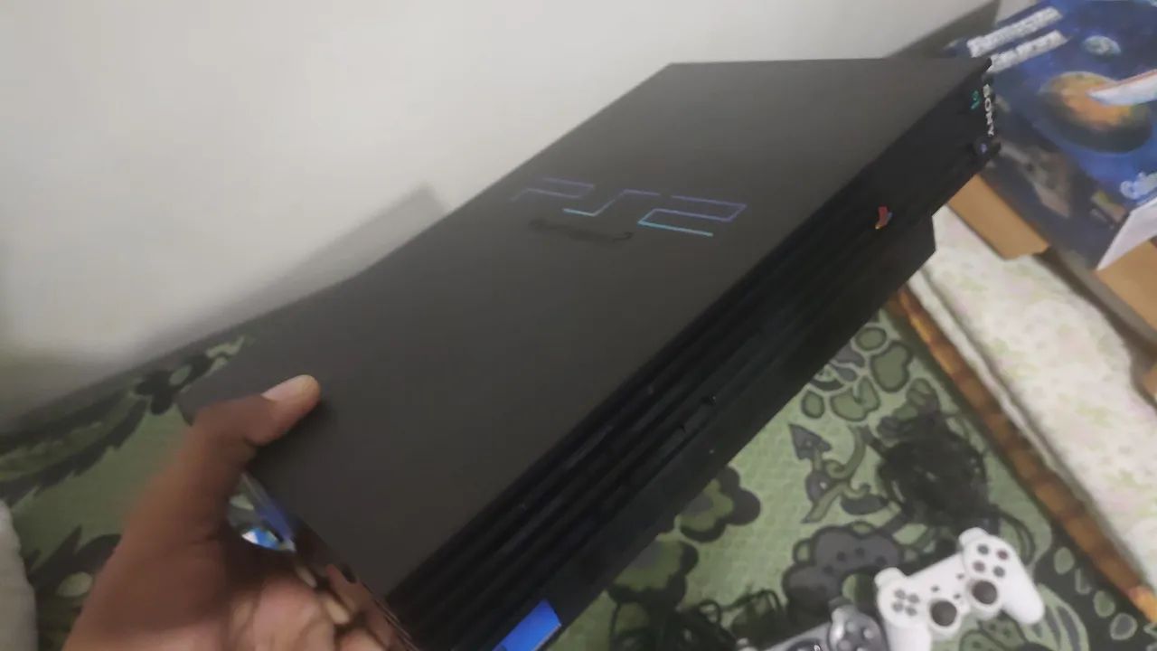 PS2 fat 2 controles e jogos  - Foto 2