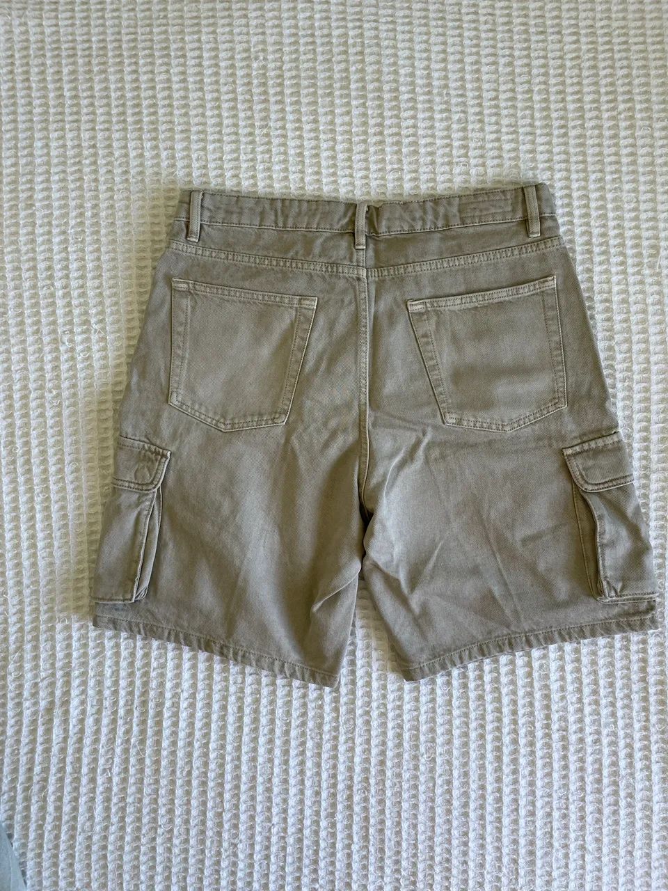 Bermuda Cargo Caqui Zara 46 - Foto 3