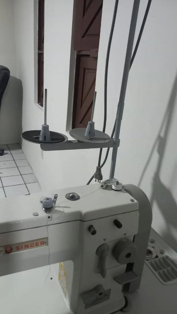 Linda máquina de costura  - Foto 5