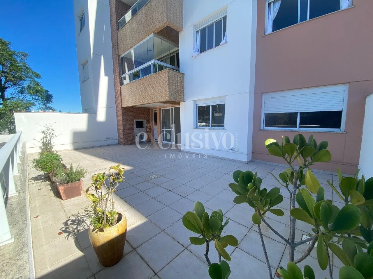 Apartamento para Venda em Florianópolis, Abraão, 2 dormitórios, 1 suíte, 2 banheiros, 1 va
