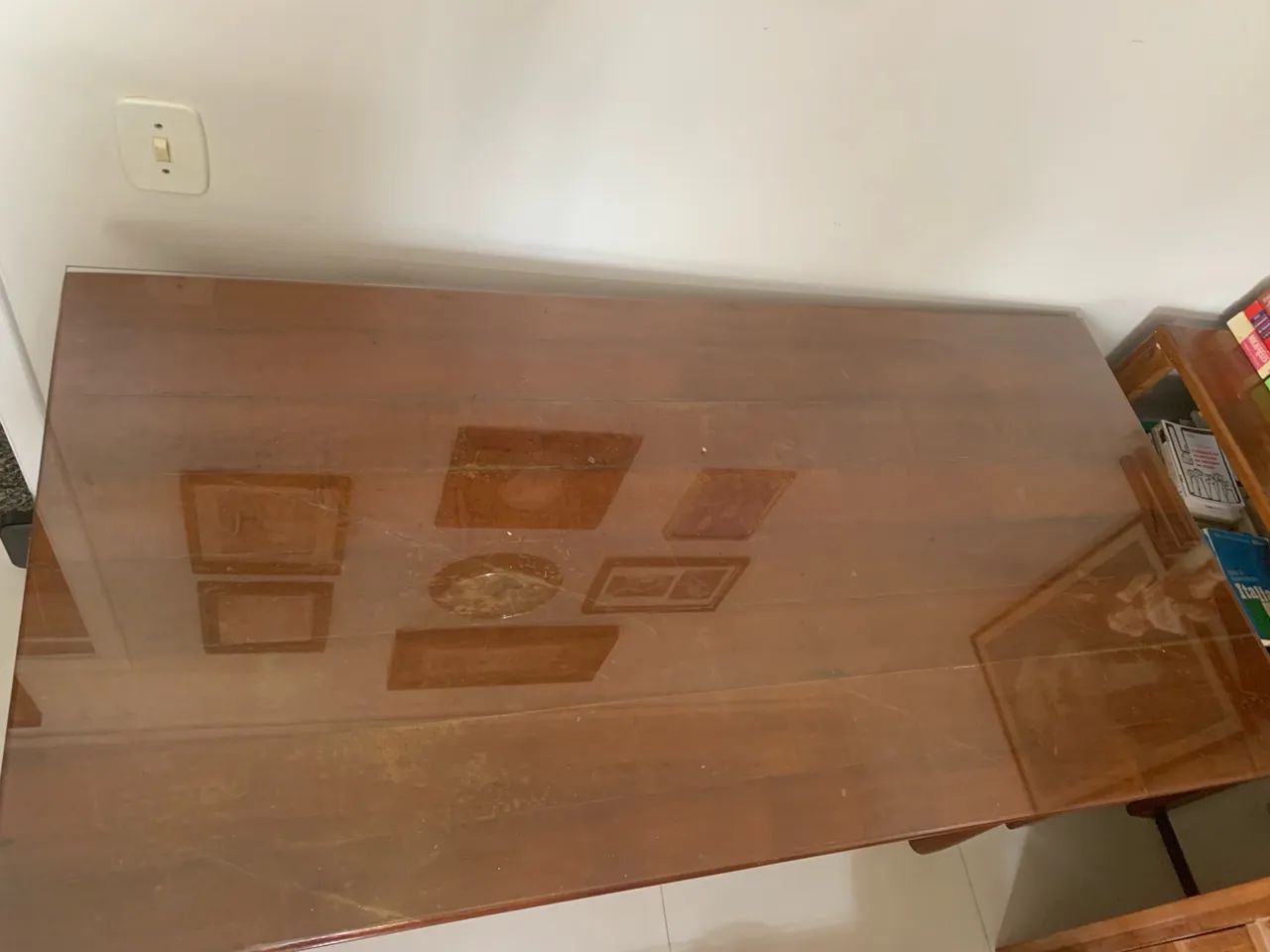 Mesa de Jantar ou escritório em Madeira com Tampo de Vidro Tok&Stok - Foto 4