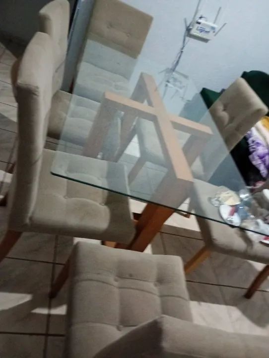 Mesa de vidro C/06 cadeiras