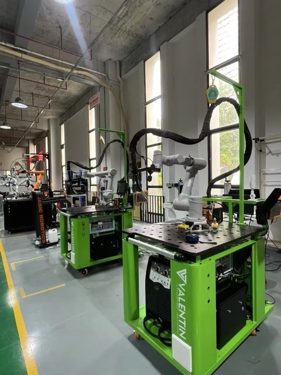 Robô colaborativo  - Foto 3