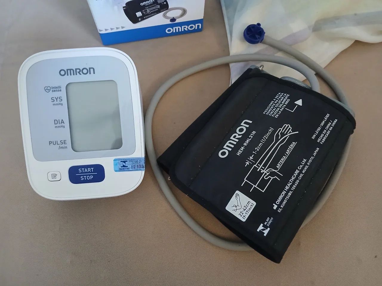 Aparelho de Medição de Pressão Arterial OMRON Control + Automático de Braço - Foto 2