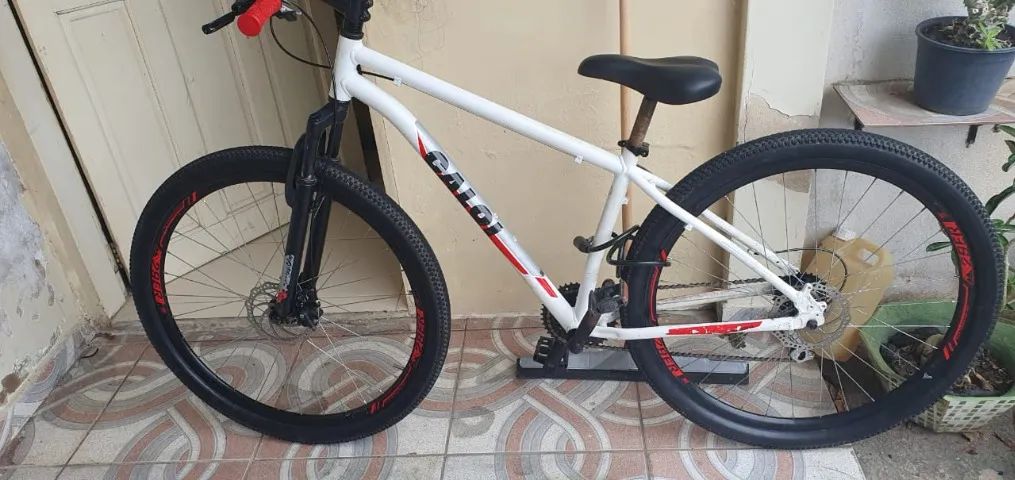 Montain Bike caloi aro 29 branca - Foto 2