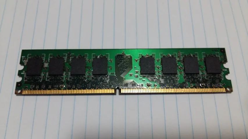 Memoria Kit com 2 Pentes de 1GB cada DDR2 Total 2 GB - Foto 5
