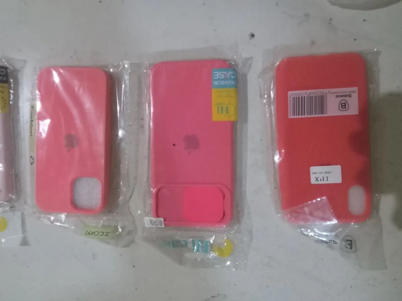 iPhone Capas Diversas Cores e Modelos ( iPhone 4~12) - Foto 2