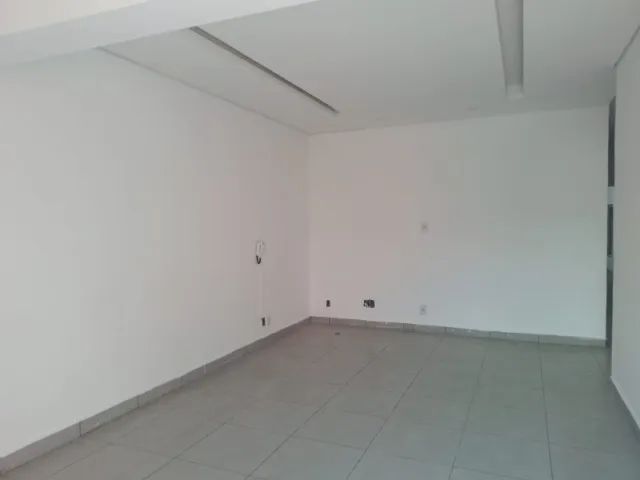 Alugo casa comercial de 300 m² - Jaraguá  - Foto 2