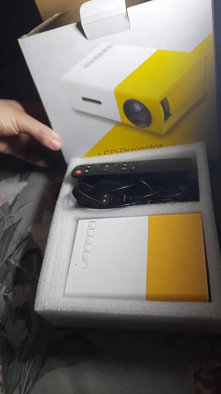 Projetor LED Portátil