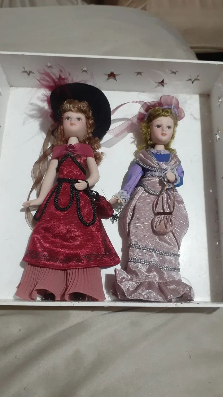 Kit 2 Bonecas de porcelana damas da epoca - Foto 5