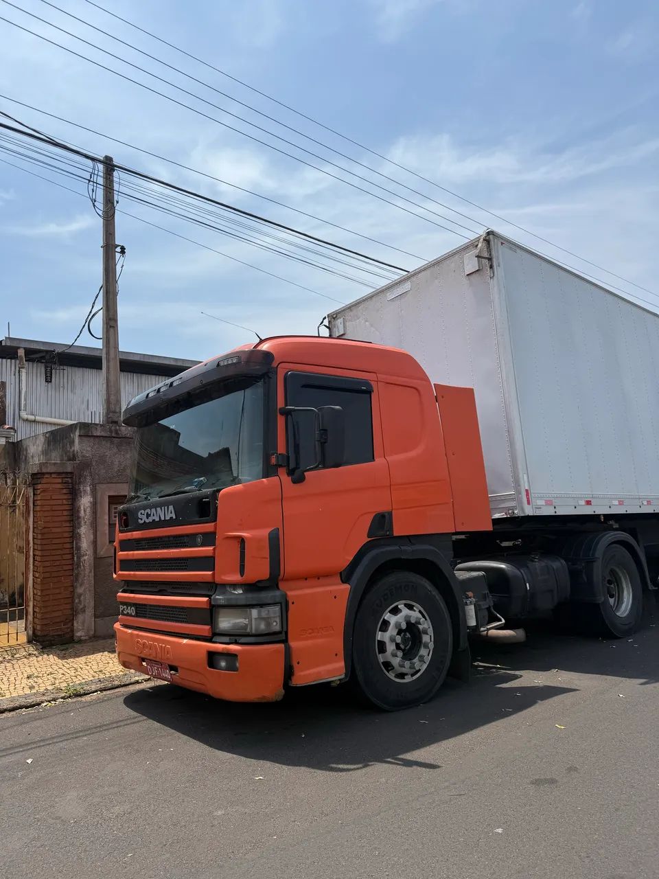 Scania P340 - Ano 2006 