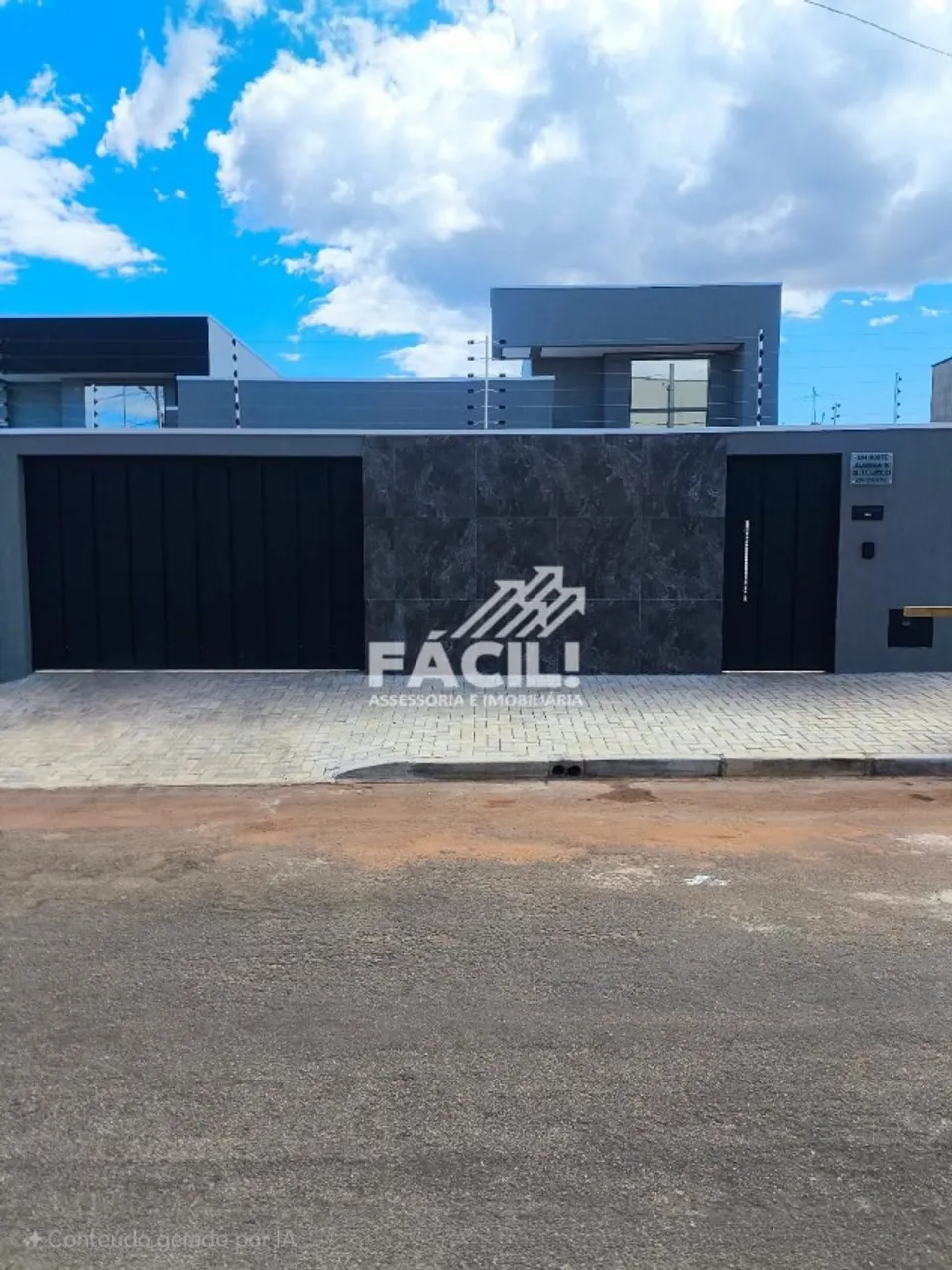 Vende-se Casa com 3 Suítes na Quadra 604 Norte
