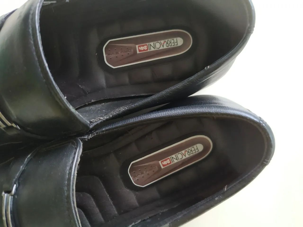 Par de sapatos Ferracini Couro! - Foto 4