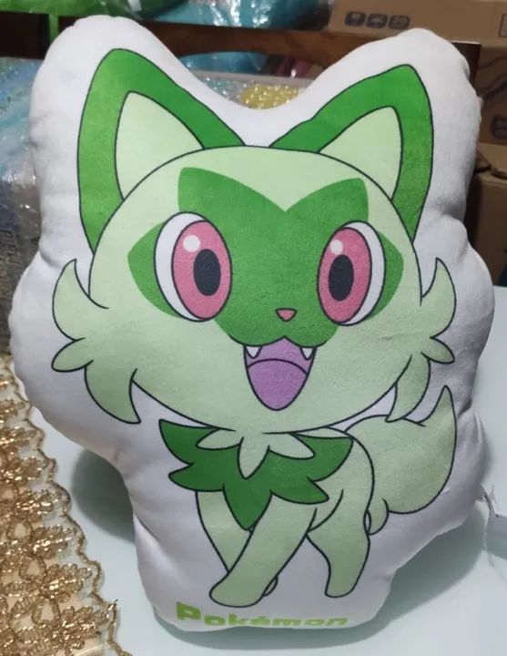 Pelúcia Bandai - Sprigatito - Pokémon