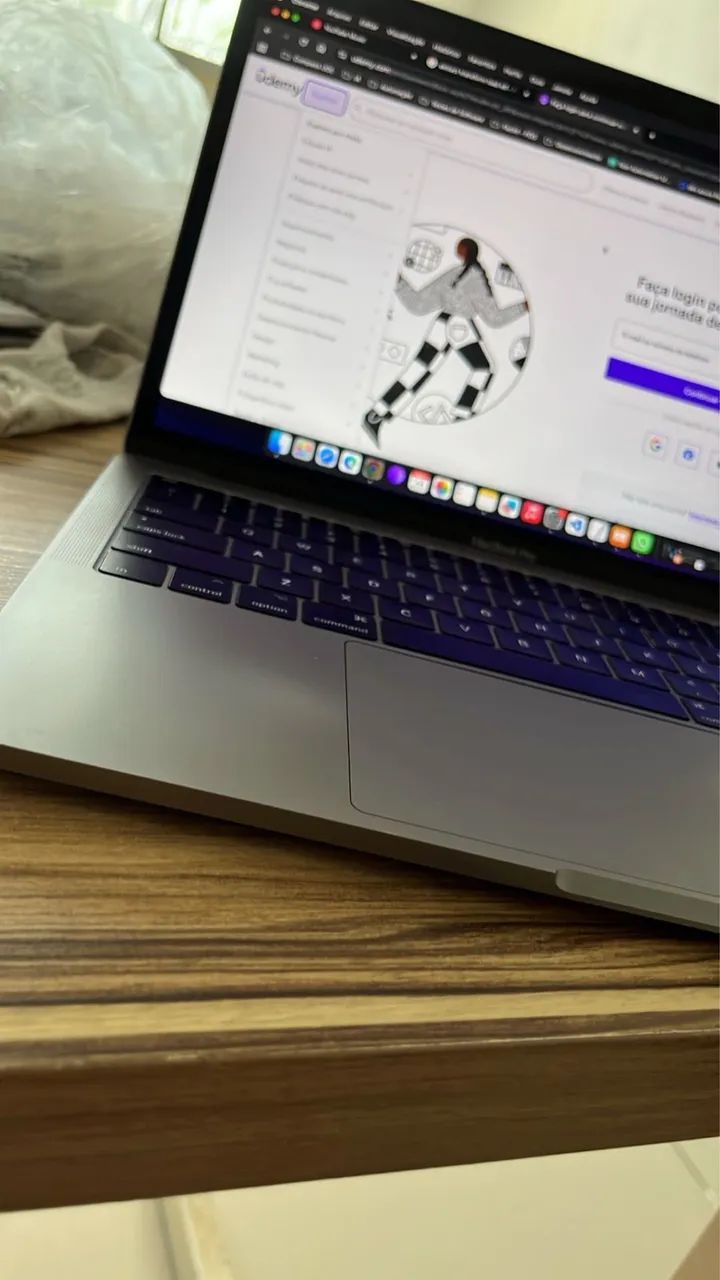 Macbook Pro 2017 13インチ i7 16GB 512GB Apple MacBook Pro 13