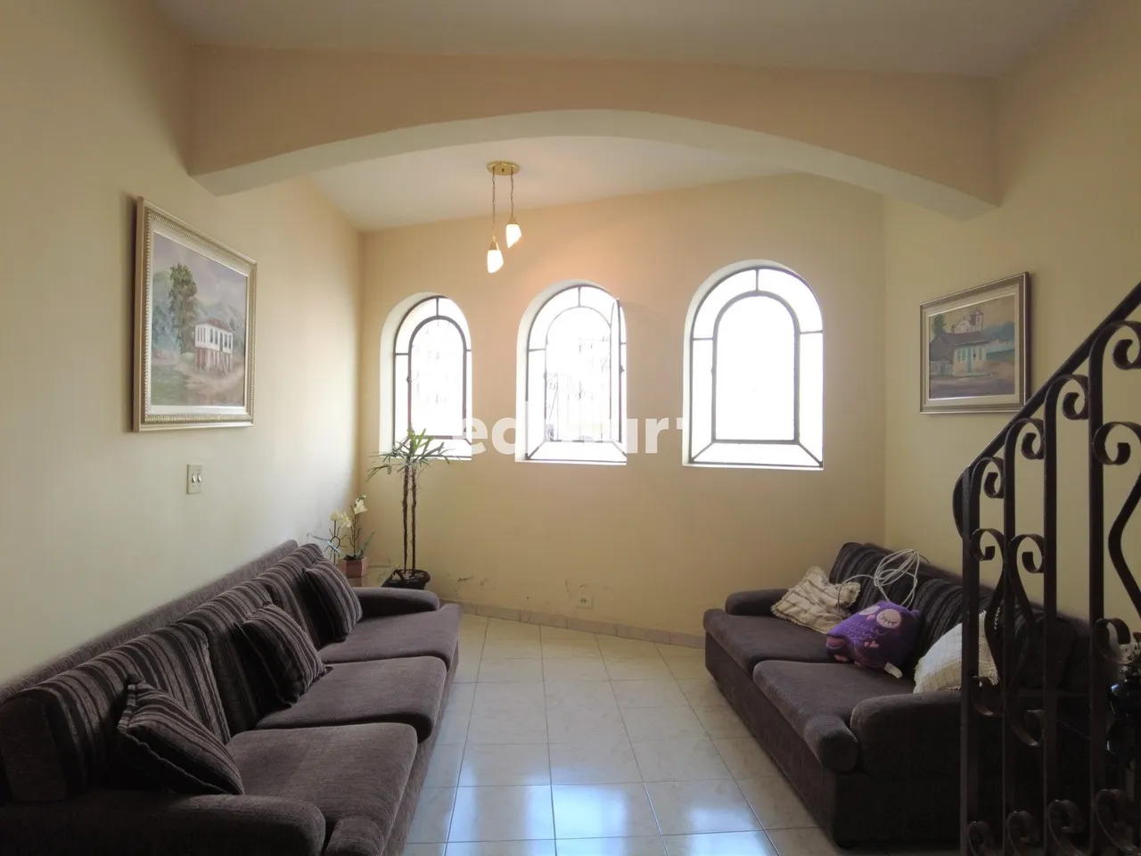 SOBRADO para ALUGUEL com 100m² no bairro Vila Assunção com 2 quartos e 0 vagas. Santo Andr