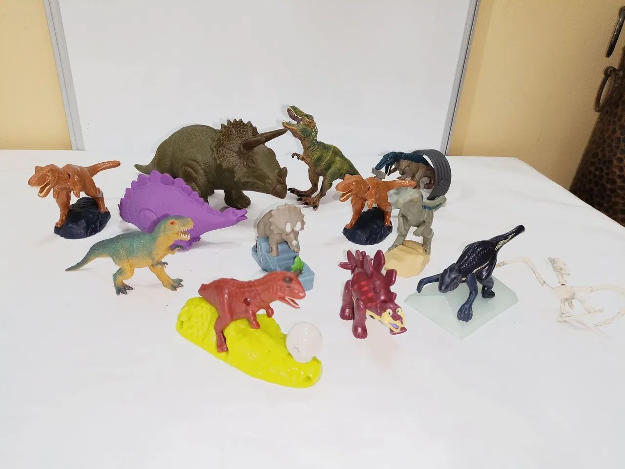 Dinossauros de brinquedo - Diversos modelos