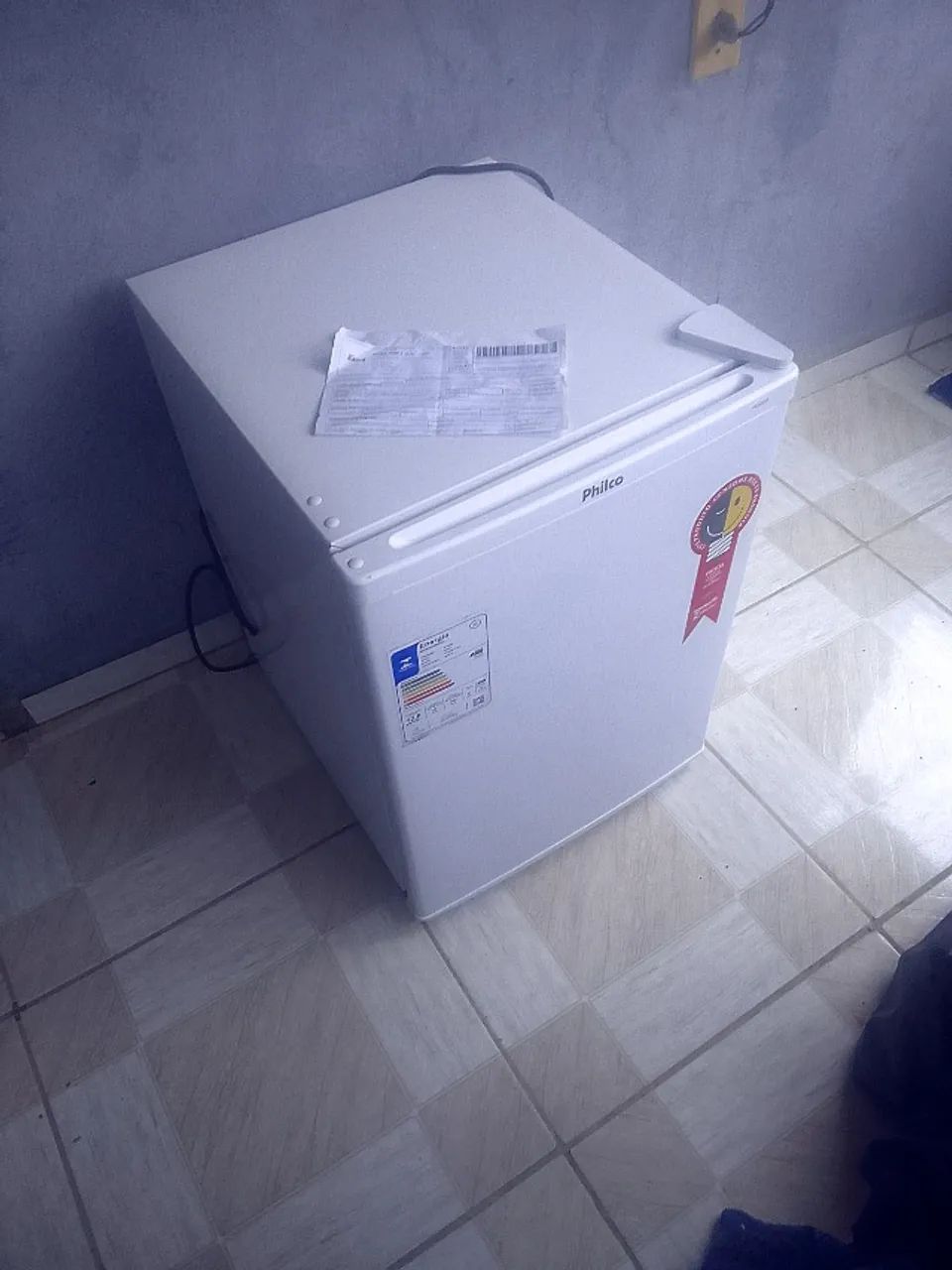 Frigobar Philco | 67 Litros 127 v - Foto 3