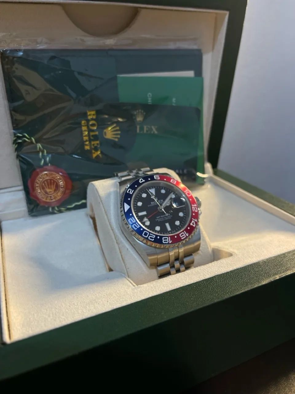 Rolex GMT Master ll - Pepsi Edition