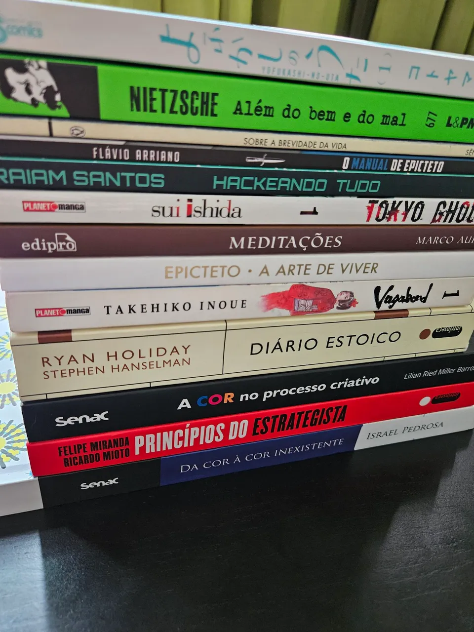 Vendo pack com 13 livros