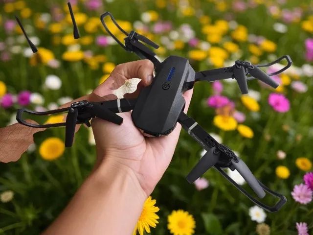 Drone Controle Remoto e Wifi E88 Pro (Novo) 
