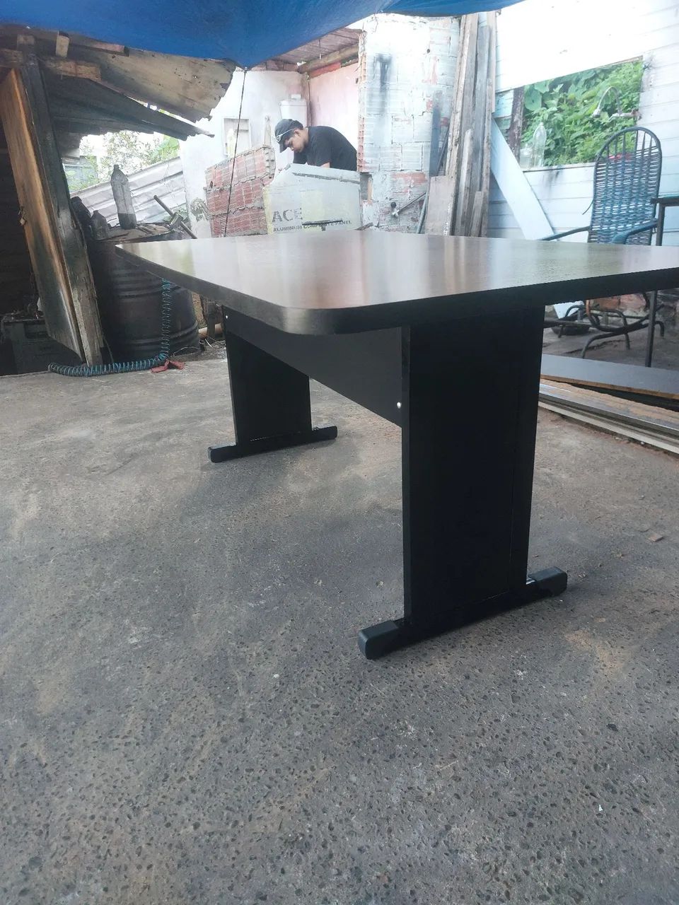 Mesa de madeira com estrutura de metal - Foto 3