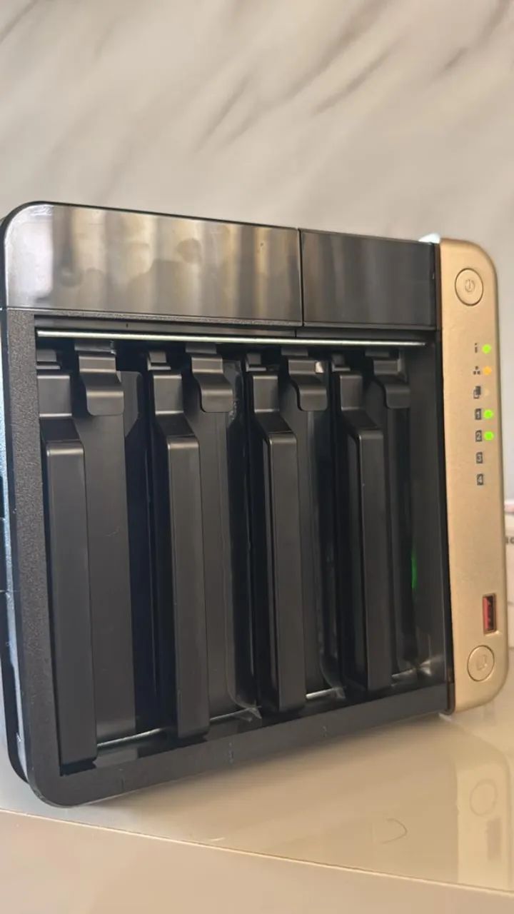 NAS Storage QNAP - 4 Baias Celeron N5095 2.9ghz 8gb - Foto 4