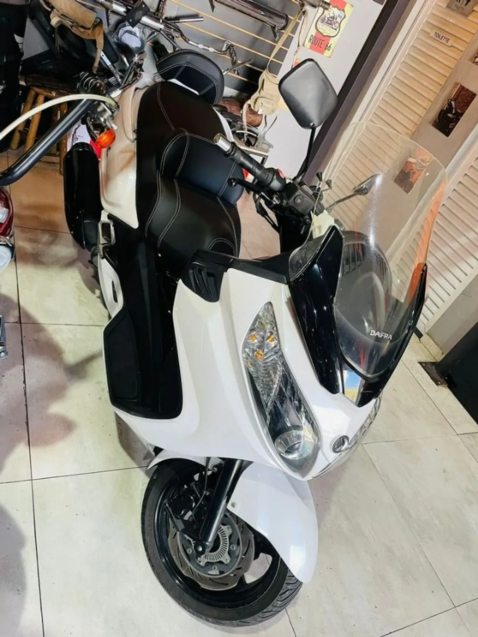 Maxsym 400i - branca (bem conservada)