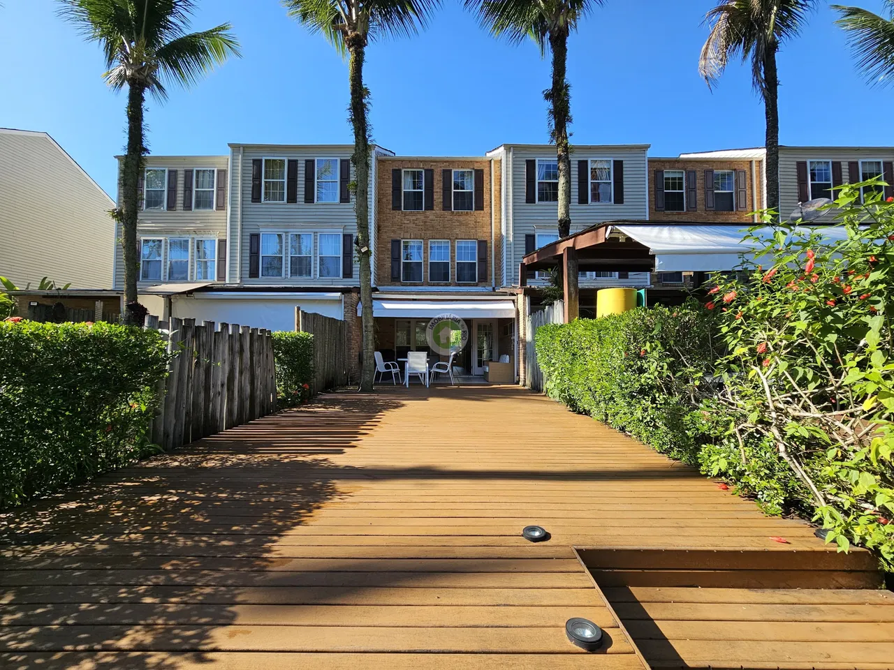 Oportunidade no Frade! Casa de canal para barcos até 52 pés