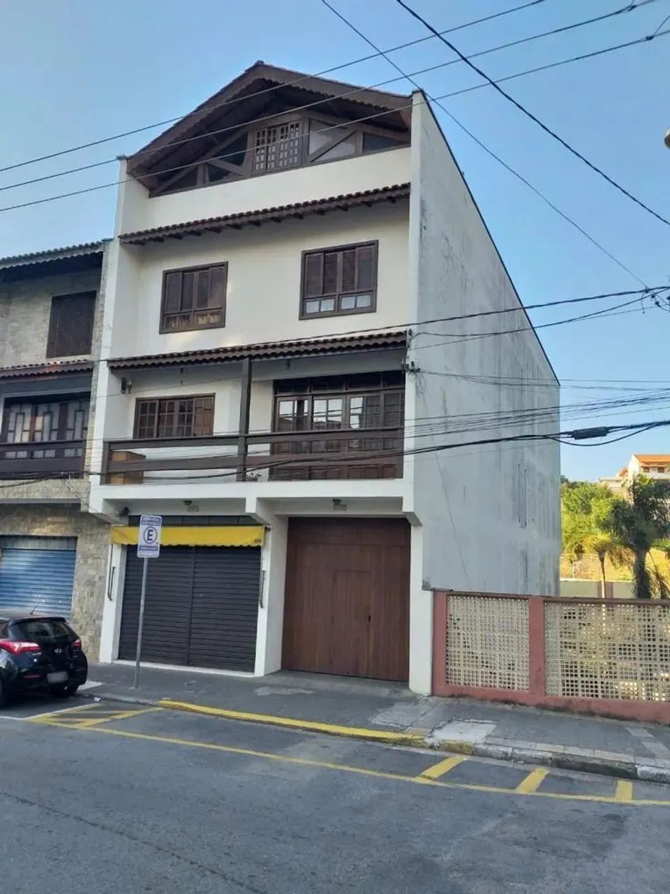Imóvel para venda com 701 metros quadrados em Centro - São Roque - SP