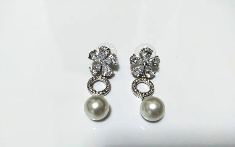 Brinco Festa Luxo  Prata Strass E Pérola - Foto 4