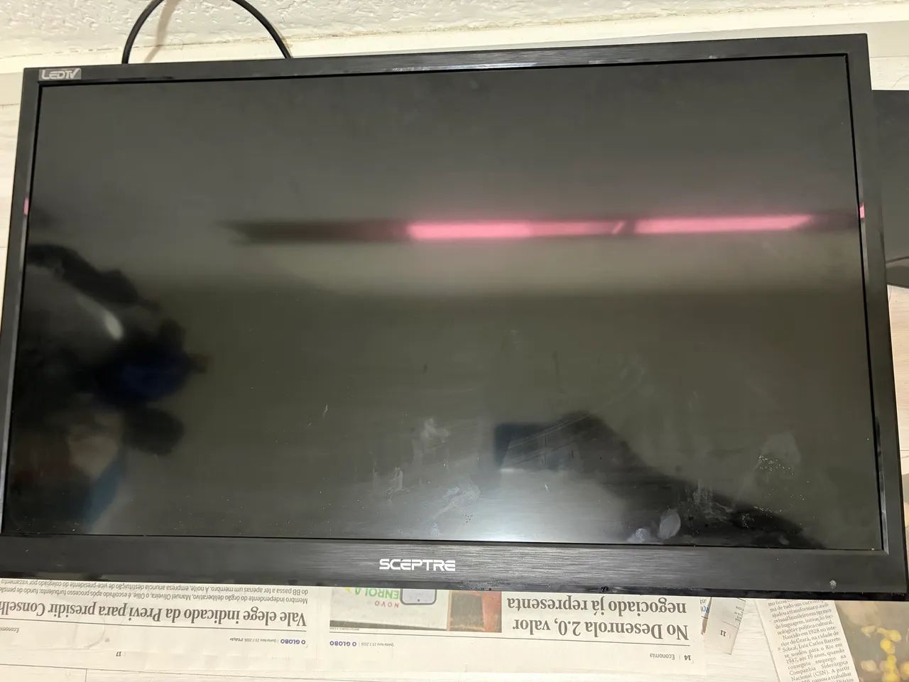TV 32 LED HD E32 - Funcionando - Sem Controle