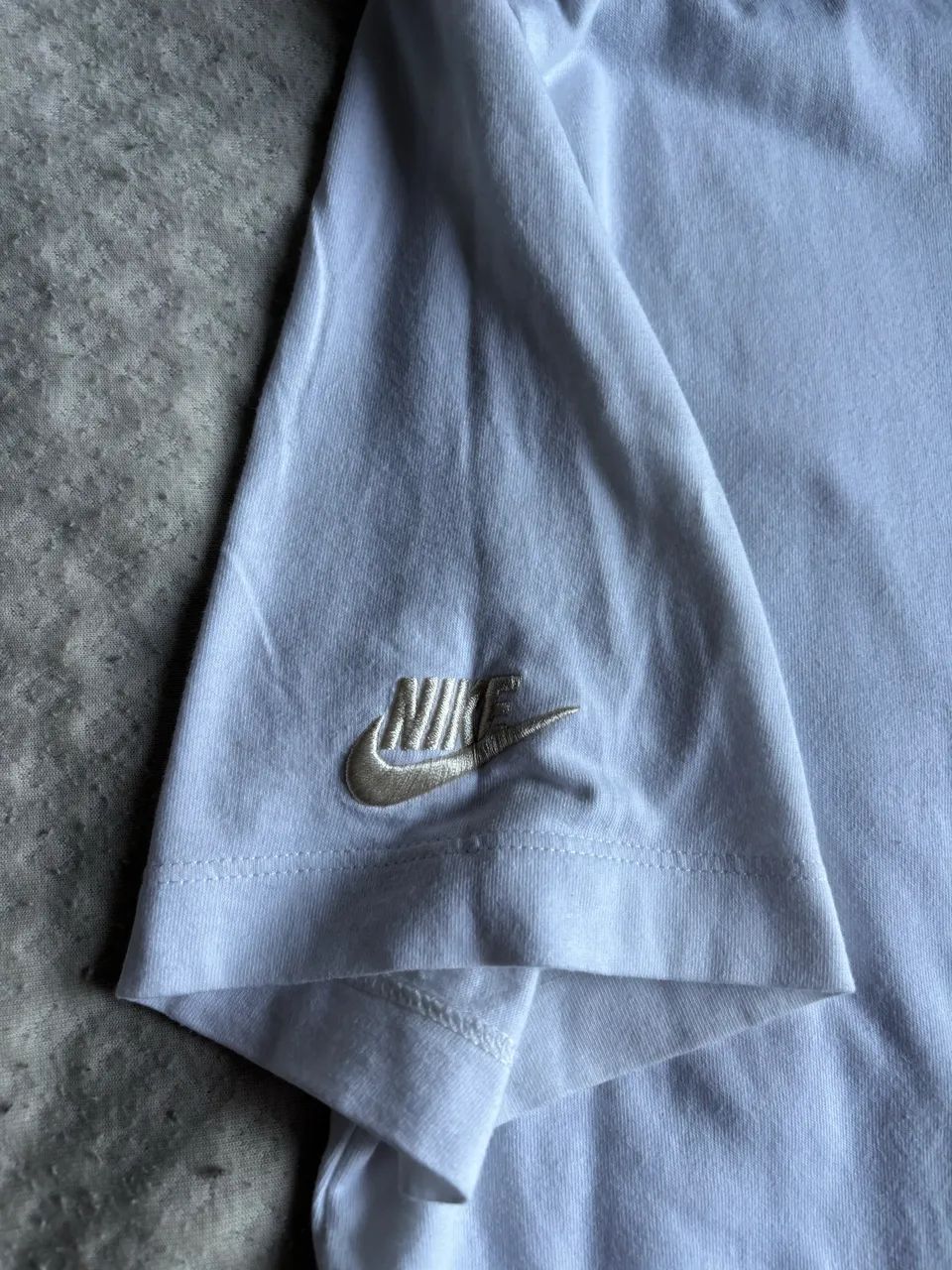 Camiseta Nike multi swoosh - Foto 3
