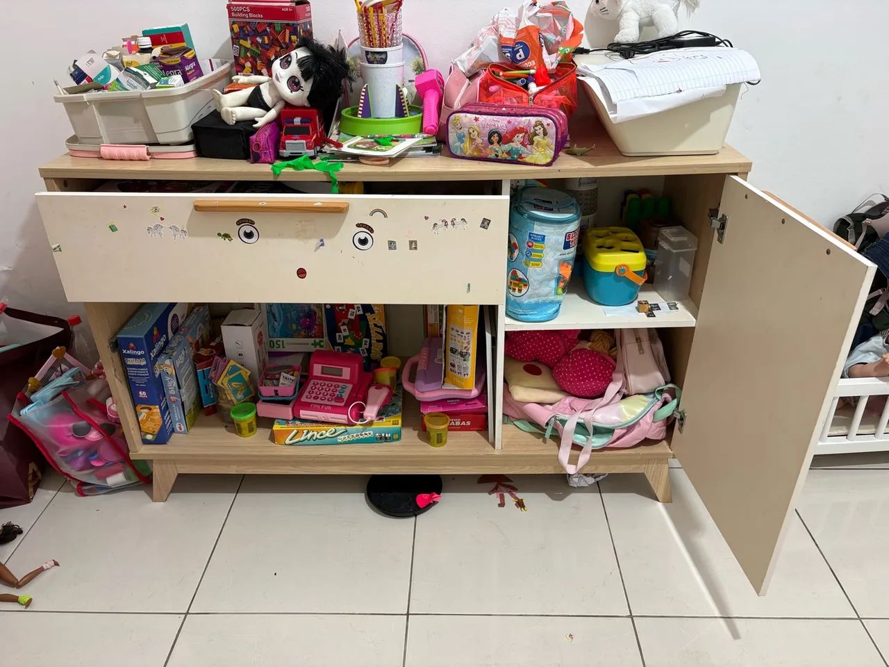 Guarda roupa e cômoda - Foto 2