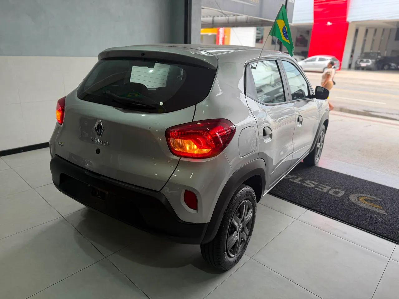 Renault Kwid Zen 1.0 Flex 12V 5P Mec. 2026 - Foto 4