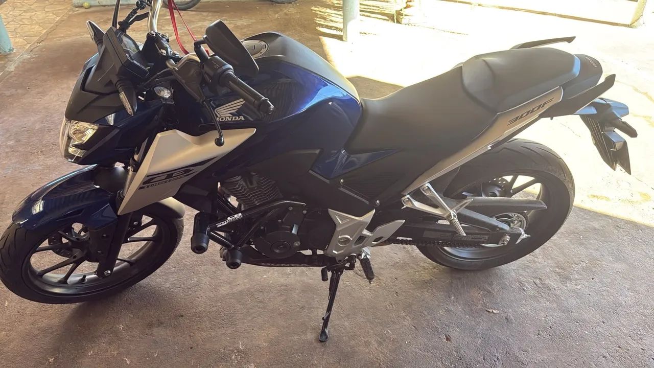 CB 300F Twister  - Foto 3