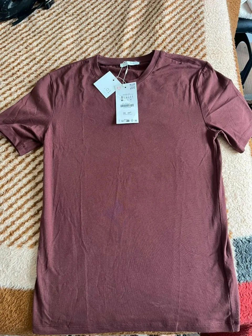 Camiseta básica Zara