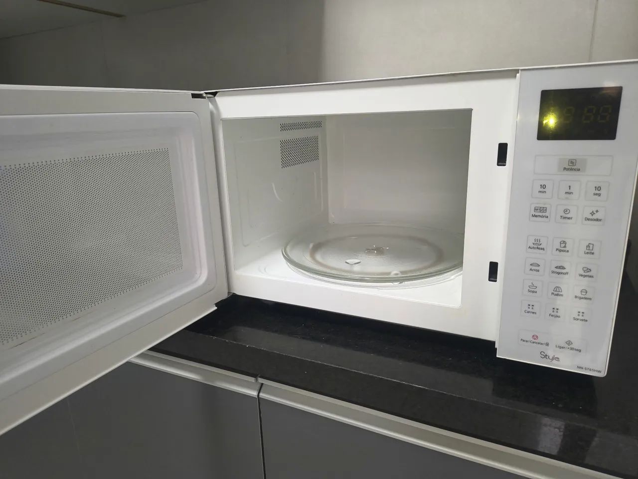 Microondas 42L 220V - Foto 2