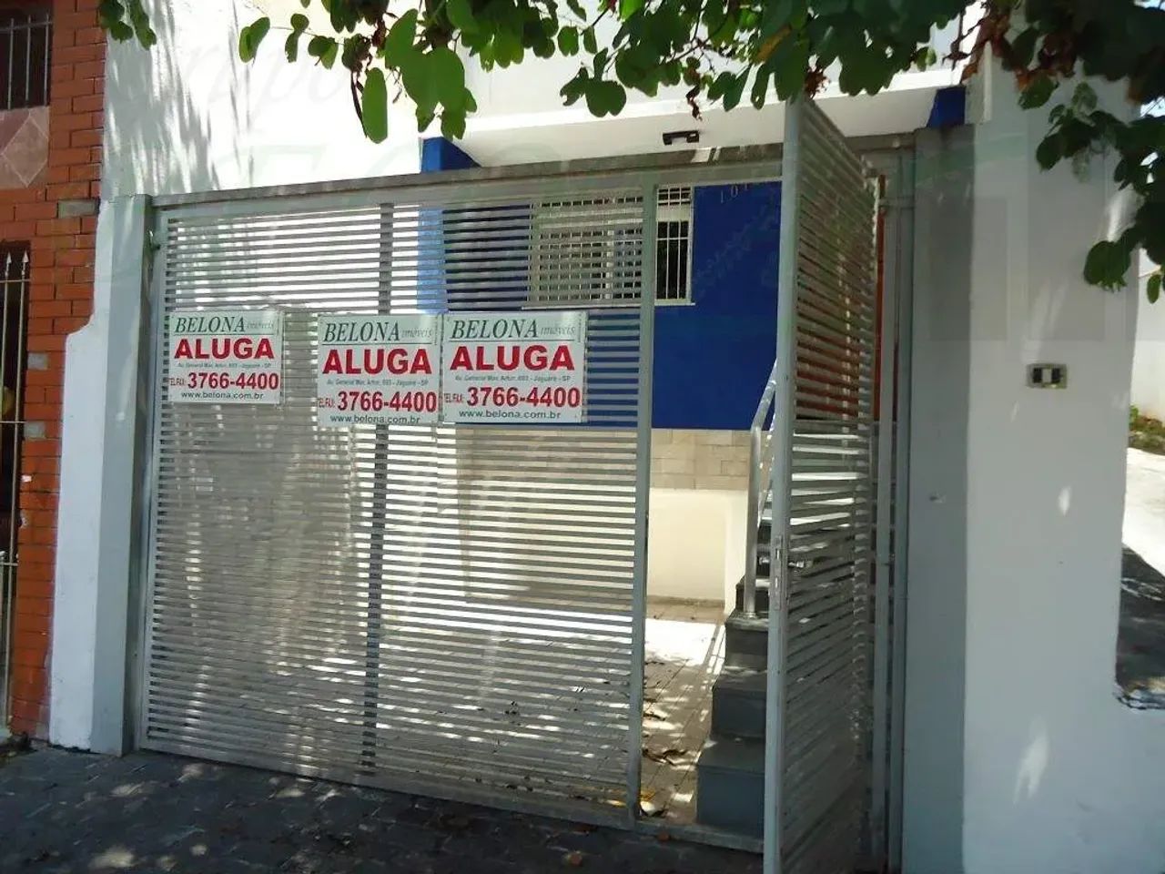 Casa de 80 m² com 2 Dorm. em Avenida !!!! - Cód.: 1525 - - Foto 2