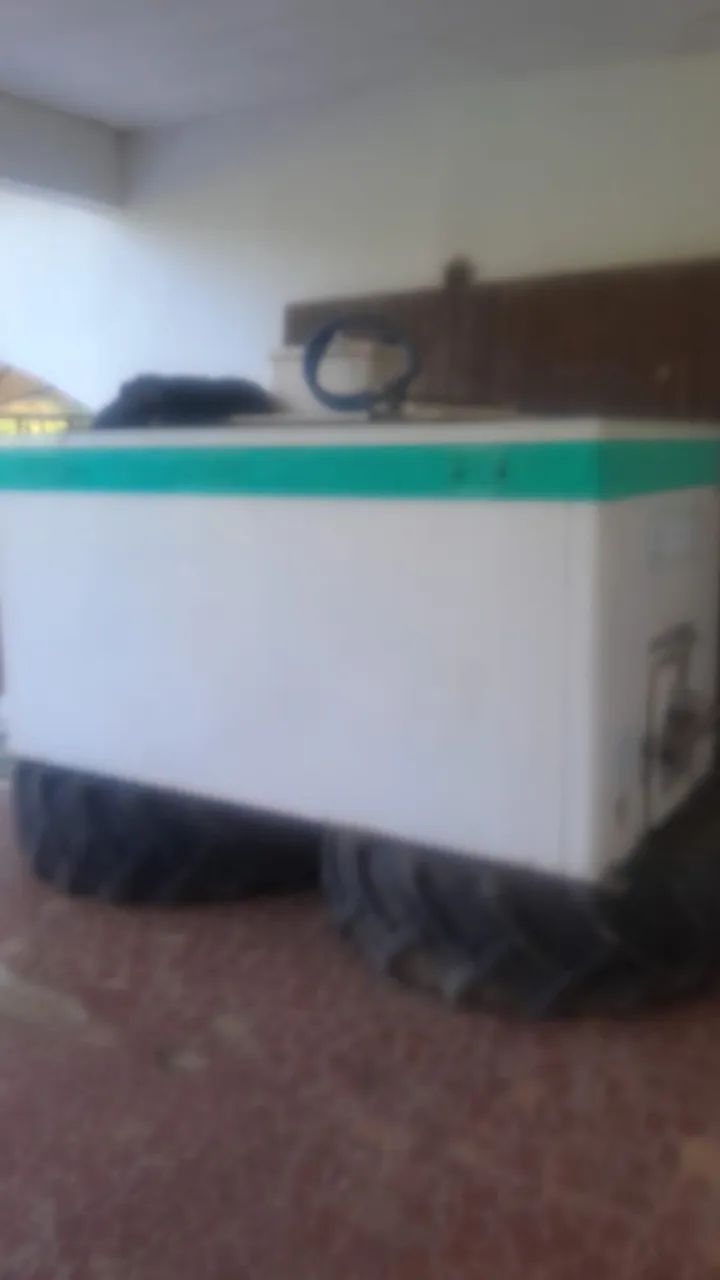 Caixa de transportar peixe vivo