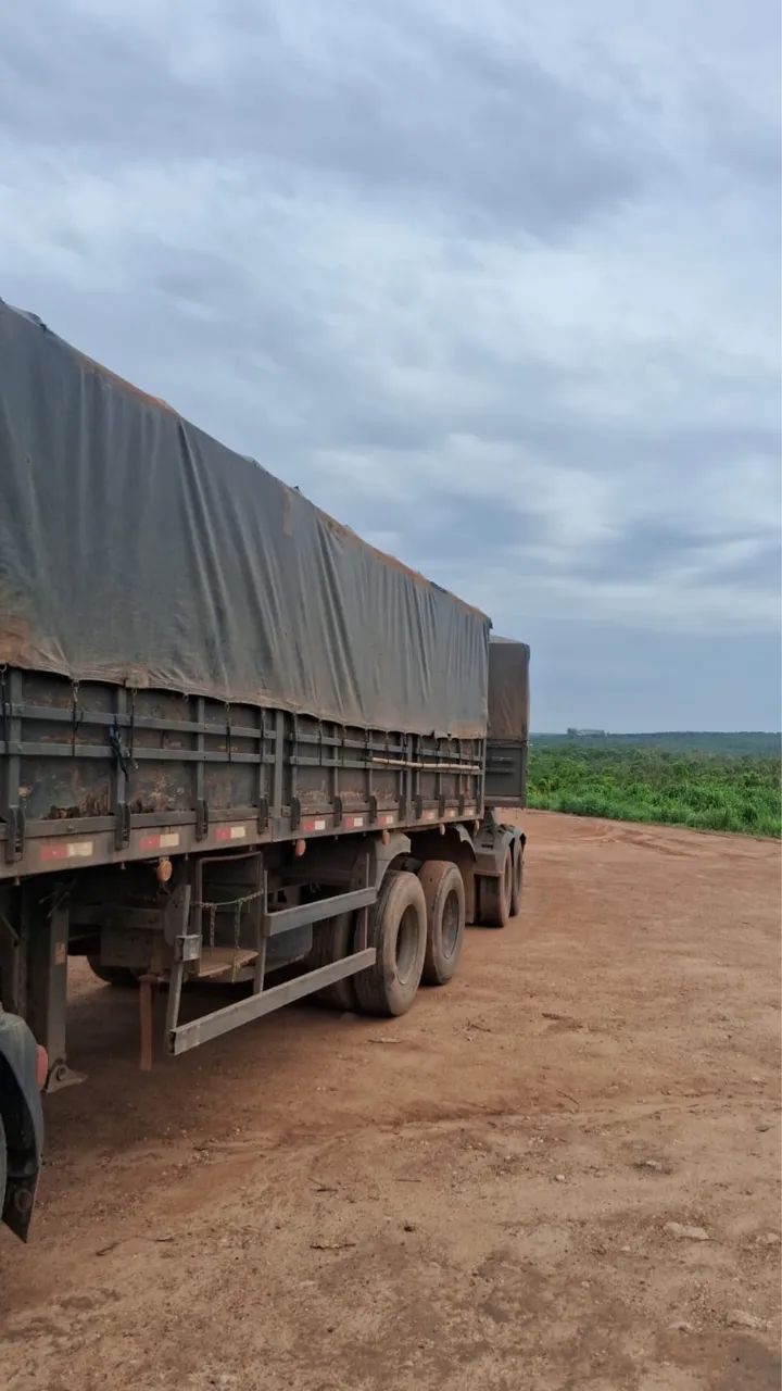 Carreta Graneleira Librelato 