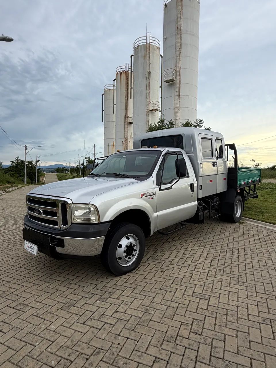 Ford / F4000 4X4 