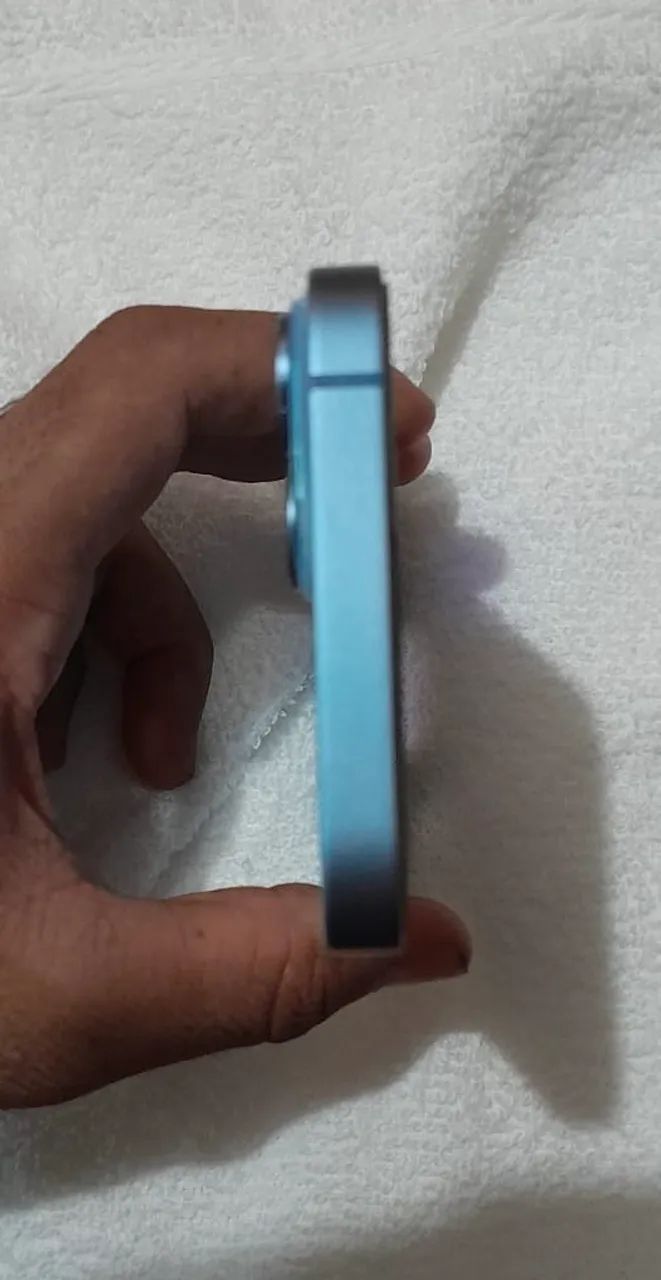 iPhone 14 azul - Foto 4