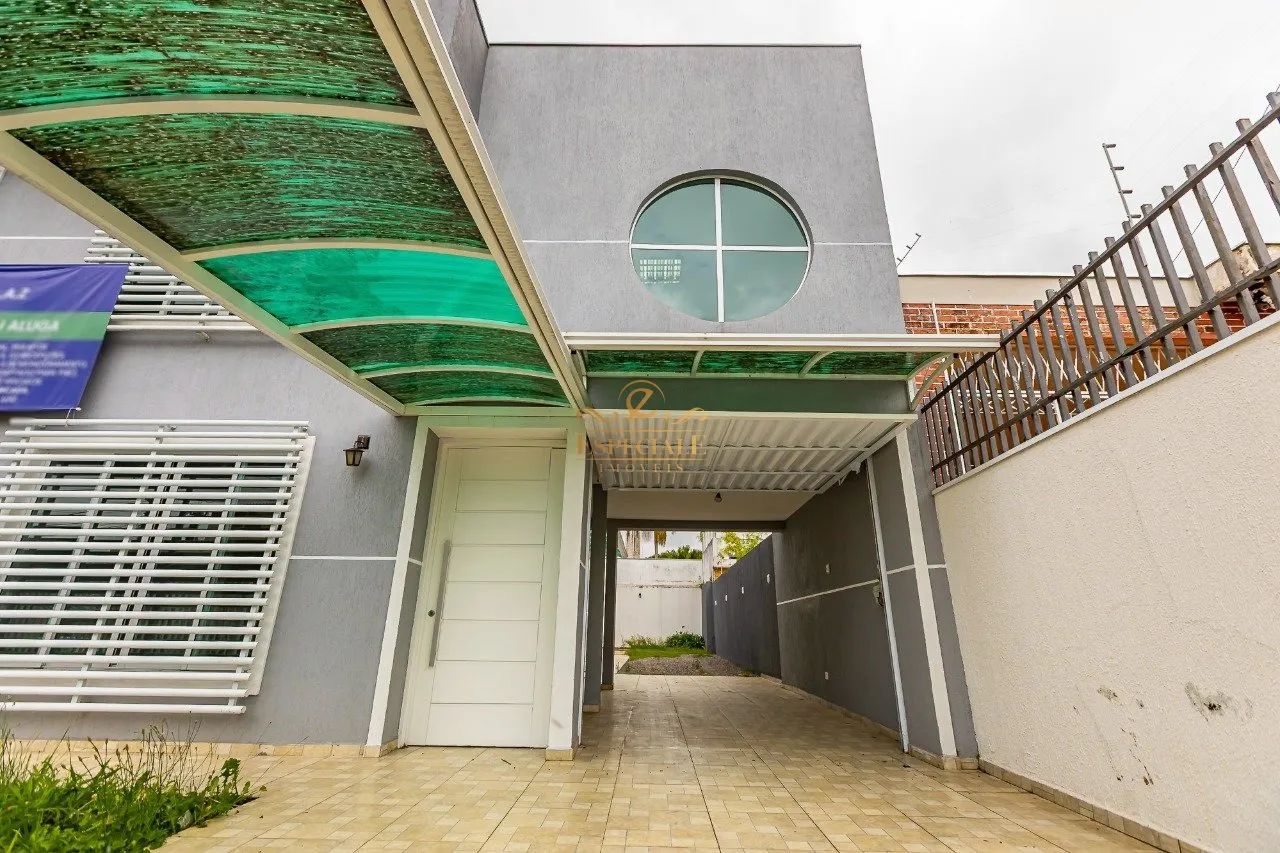 EXCELENTE IMÓVEL COMERCIAL NO CORAÇÃO DO PAROLIN - 304 M² CONSTRUÍDOS