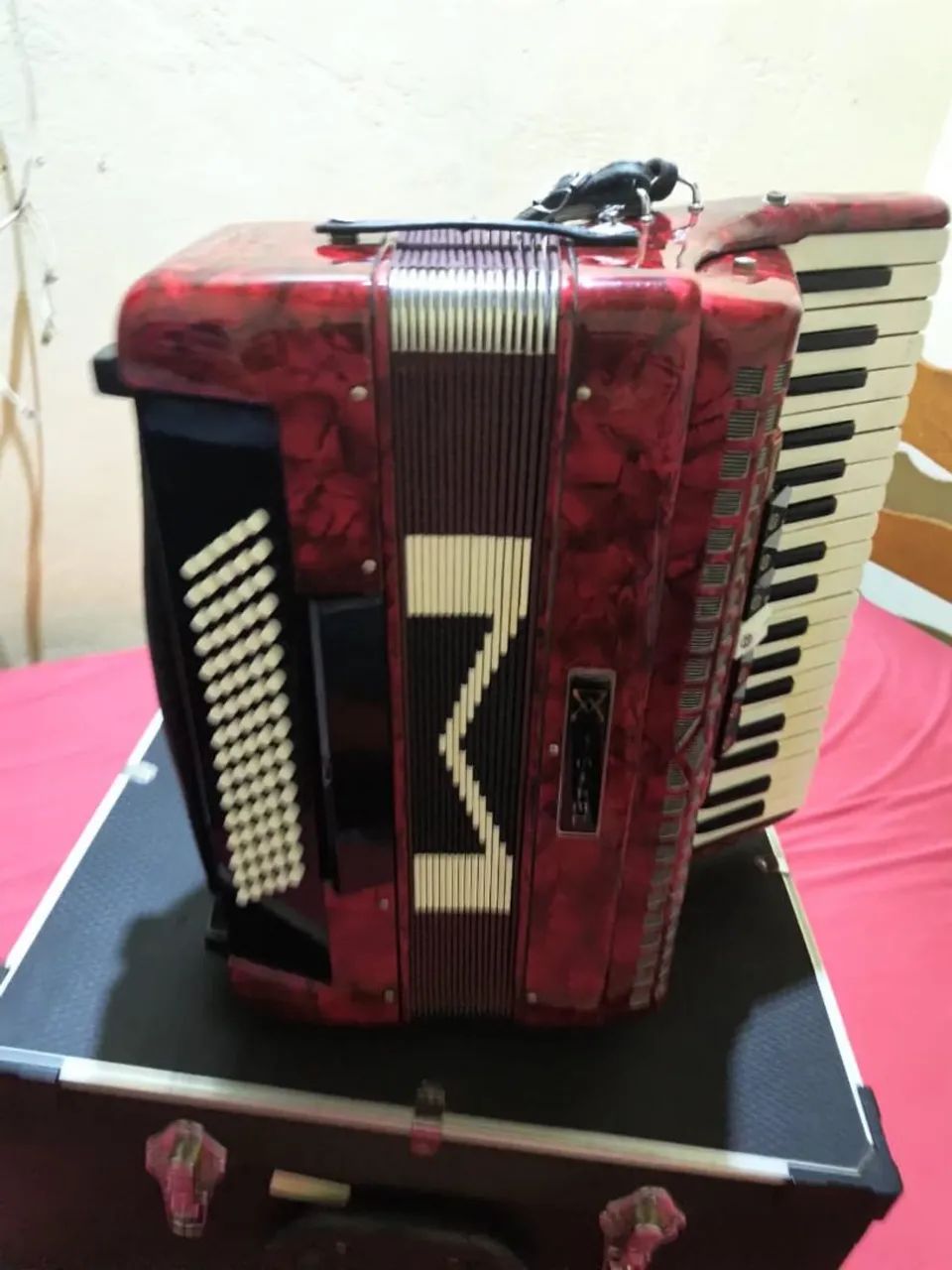 Vendo SANFONA MICHAEL 80 baixos - Foto 3