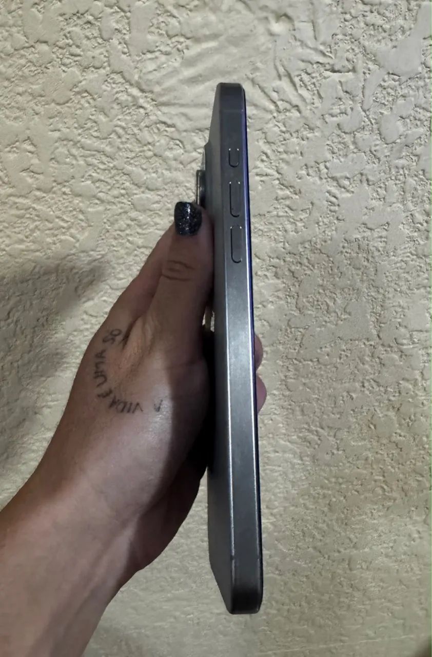 iPhone 15 pro max 256 - Foto 2