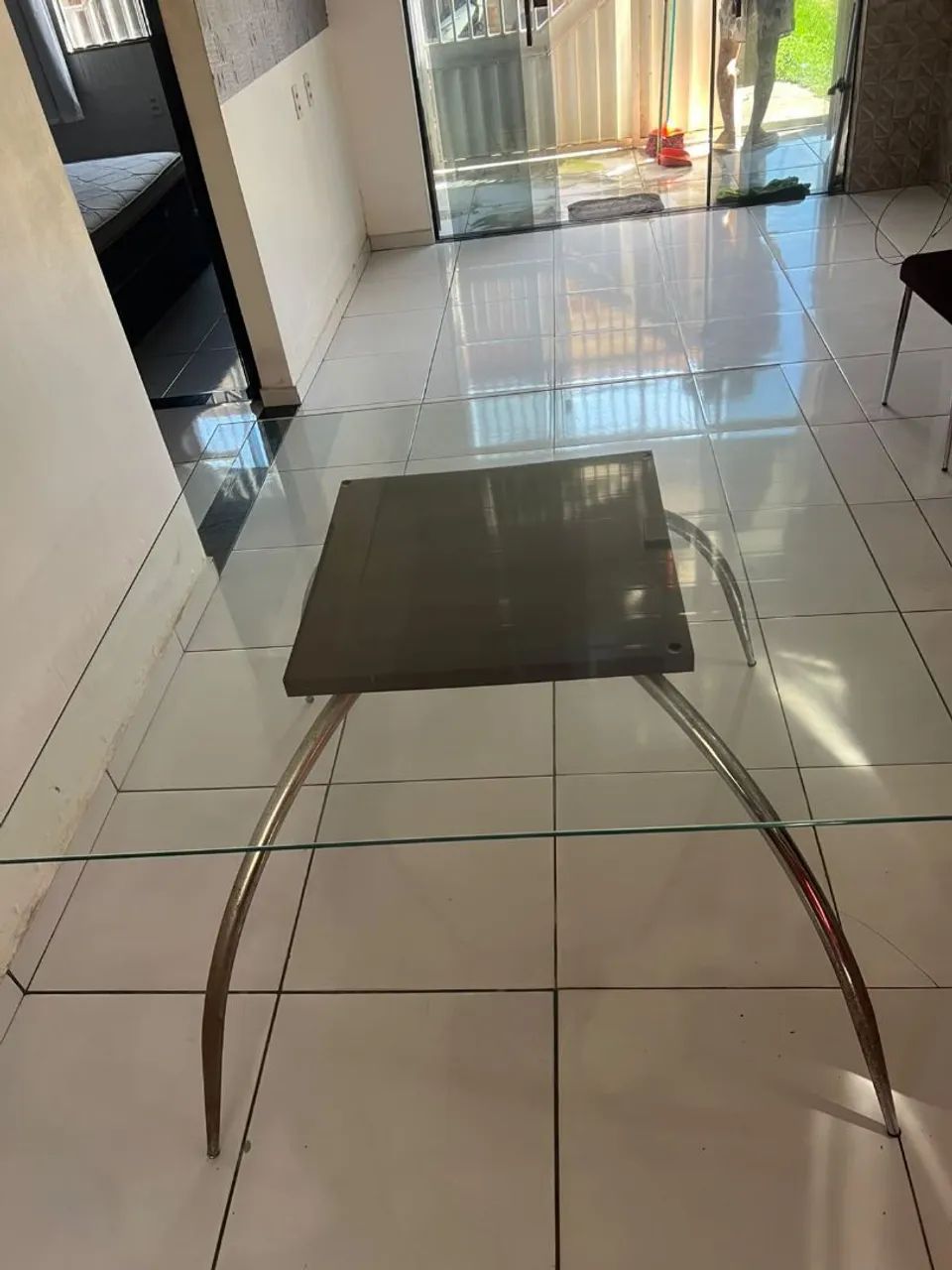 MESA DE JANTAR C/ TAMPO DE VIDRO  - Foto 3