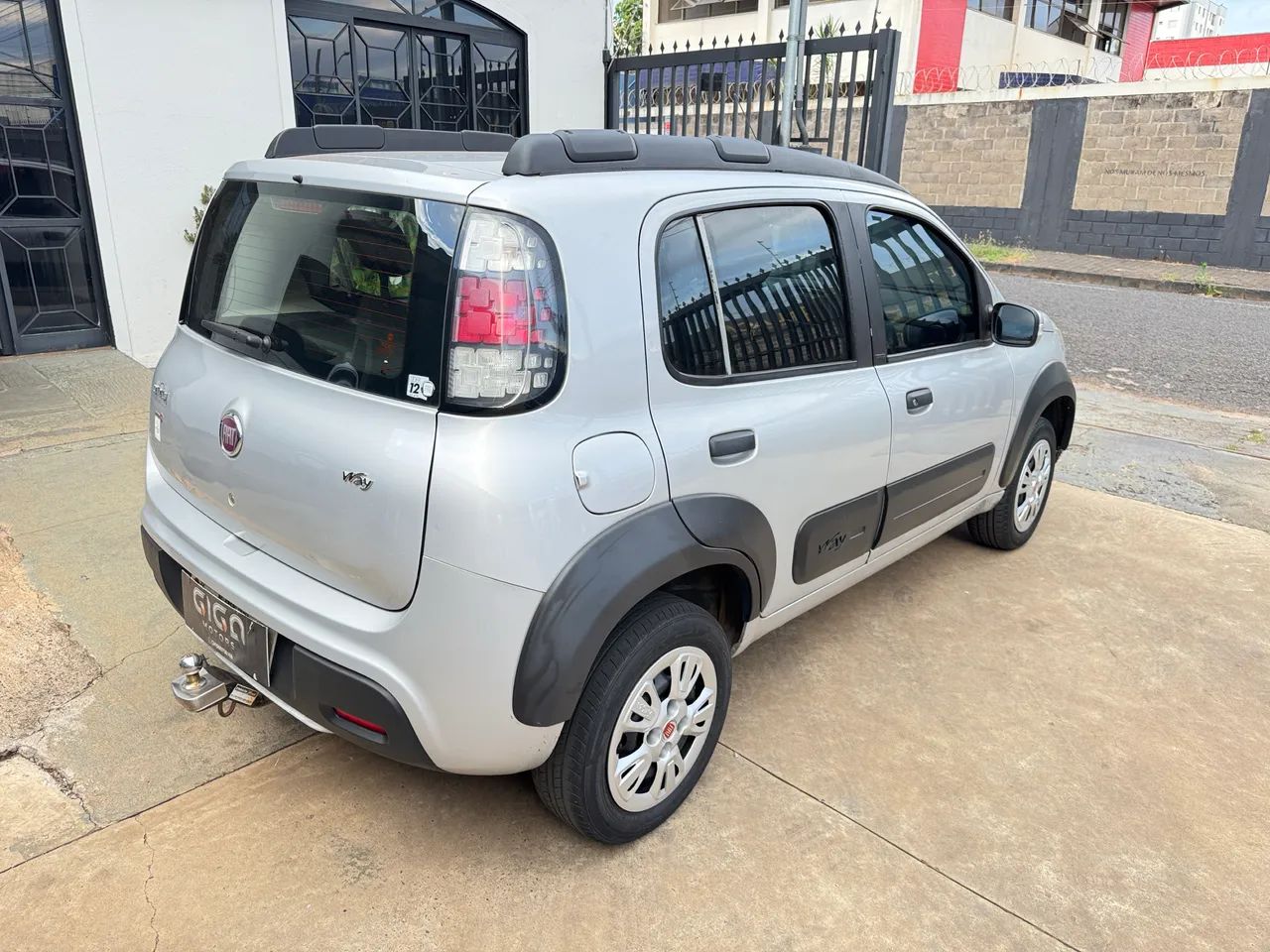 Fiat Uno WAY Celeb. 1.0 EVO Fire Flex 8V 5P 2015 - Foto 3