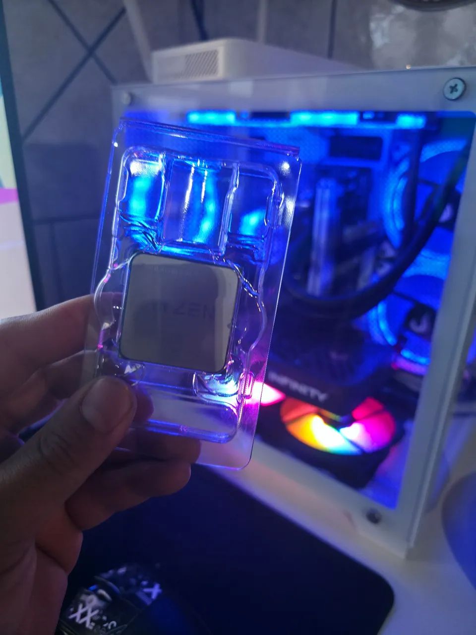 ?Processador AMD Ryzen 5 4500 (6 Núcleos / 12 Threads) - Impecável - Foto 3